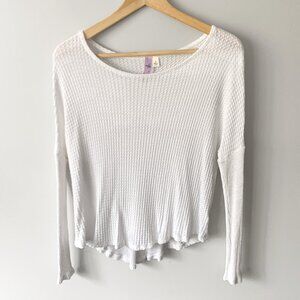 🔴 2+/$15 sale | Francesca's White Waffle Knit Long Sleeve Cropped Top